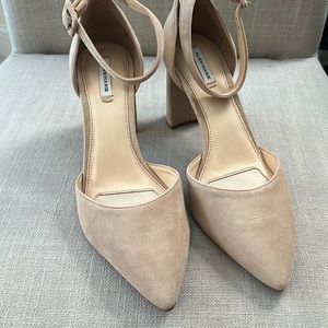 Alex Marie Suede Heels New WO box